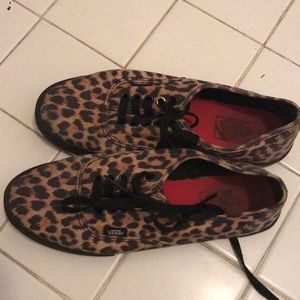 Vans leopard shoe size 7.5!